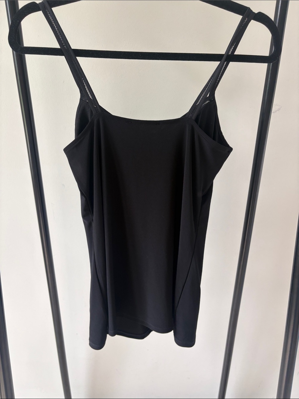 WHBM Black Sleeveless Ruffle Camisole Top - Picture 4 of 4